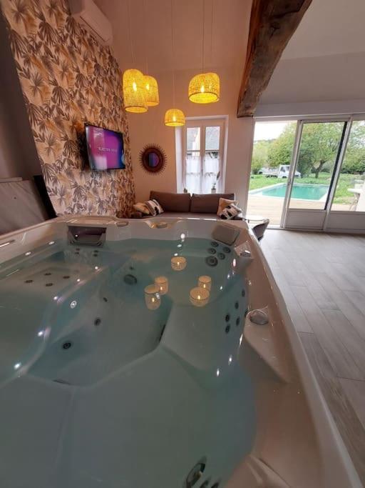 L'Incontournable - Loiret Spa Ladon Exterior photo